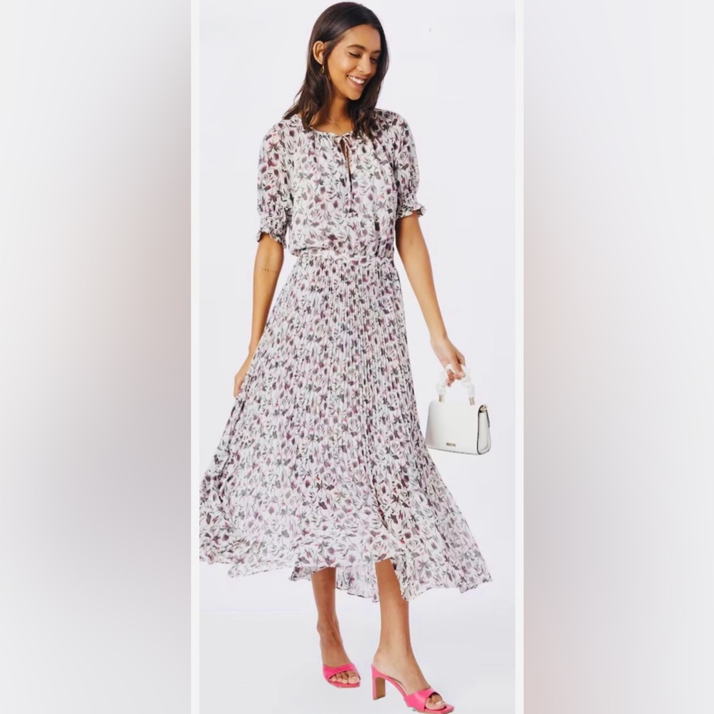 Club Monaco Size 6 Floral Print Smocked Cuff Pleated Dress Midi Short Sleeve